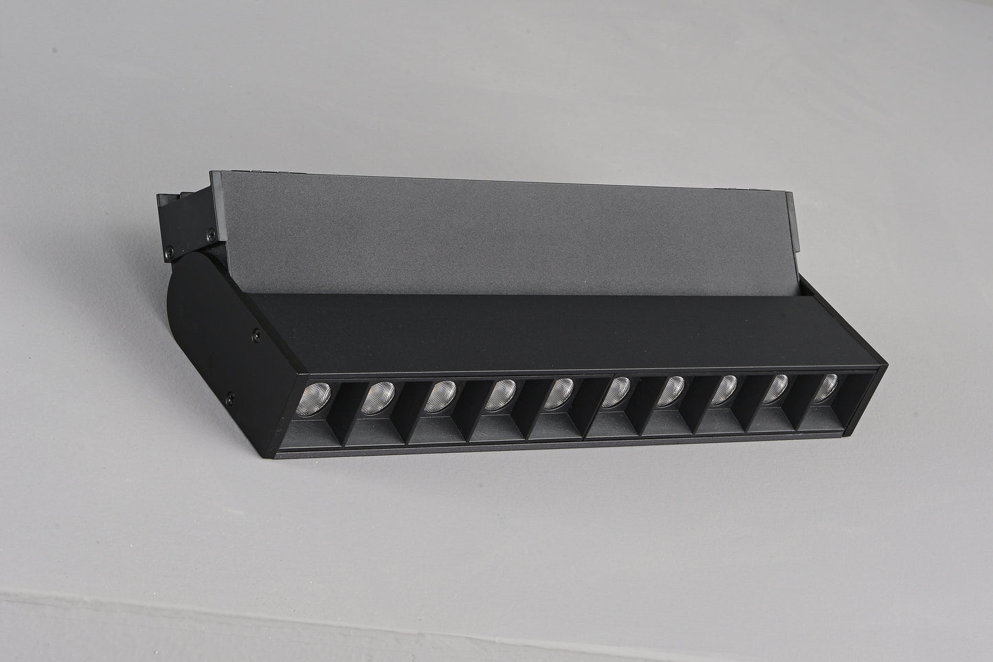 Magnetix 10-20W Strahler schwenkbar