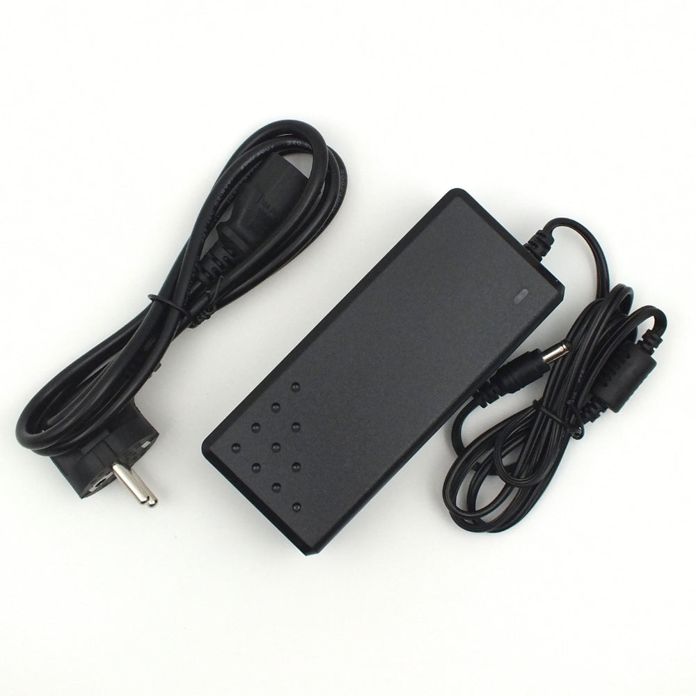 24V Steckernetzteil mit DC-Buchse 2,1x5,5mm