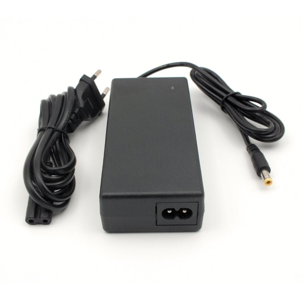 24V Steckernetzteil mit DC-Buchse 2,1x5,5mm