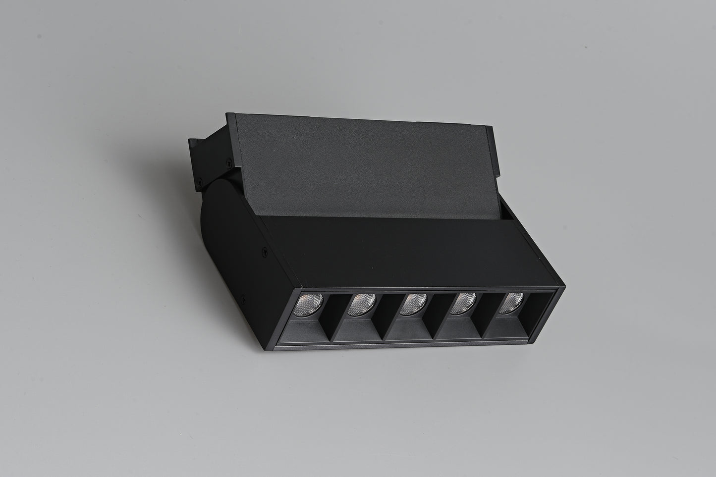 Magnetix 10-20W Strahler schwenkbar